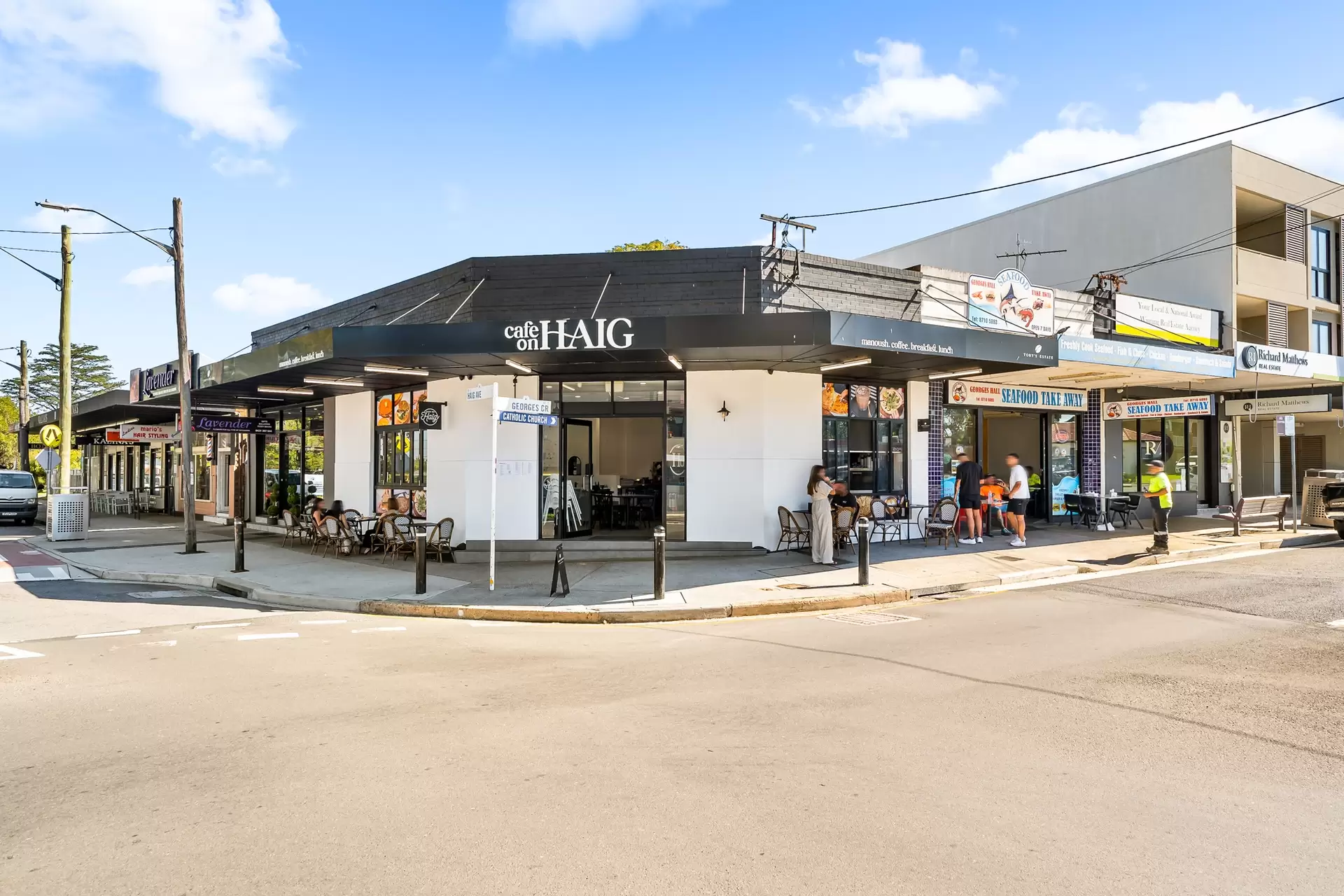 42 Endeavour Road, Georges Hall Auction by Richard Matthews Real Estate - image 7
