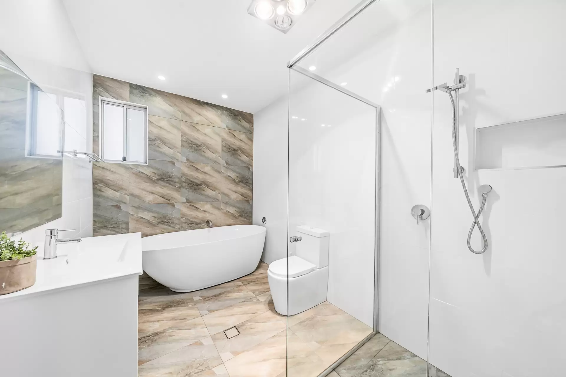 191A Rex Road, Georges Hall For Sale by Richard Matthews Real Estate - image 6