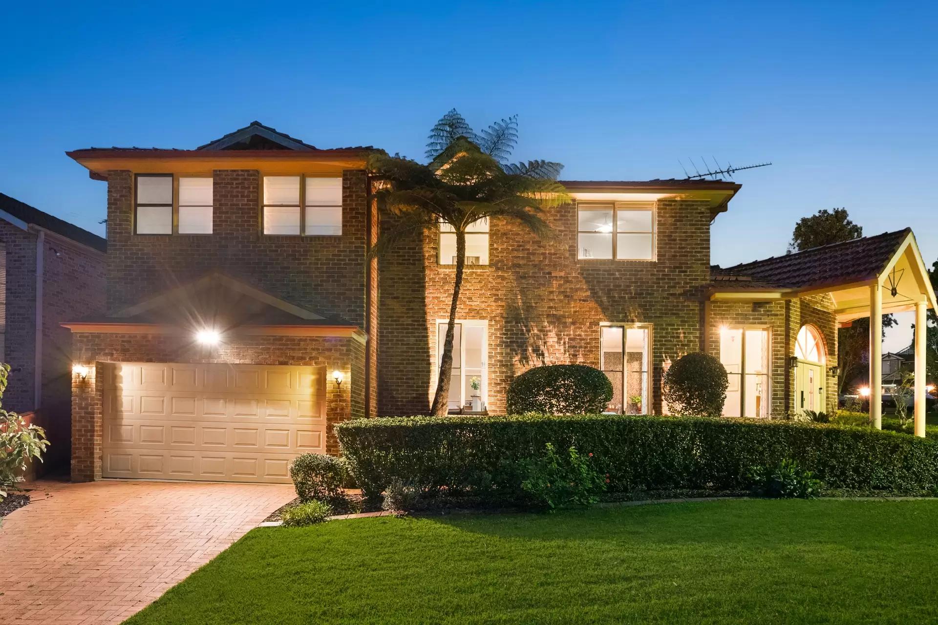 1 Telowie Court, Dural Auction by Richard Matthews Real Estate - image 2