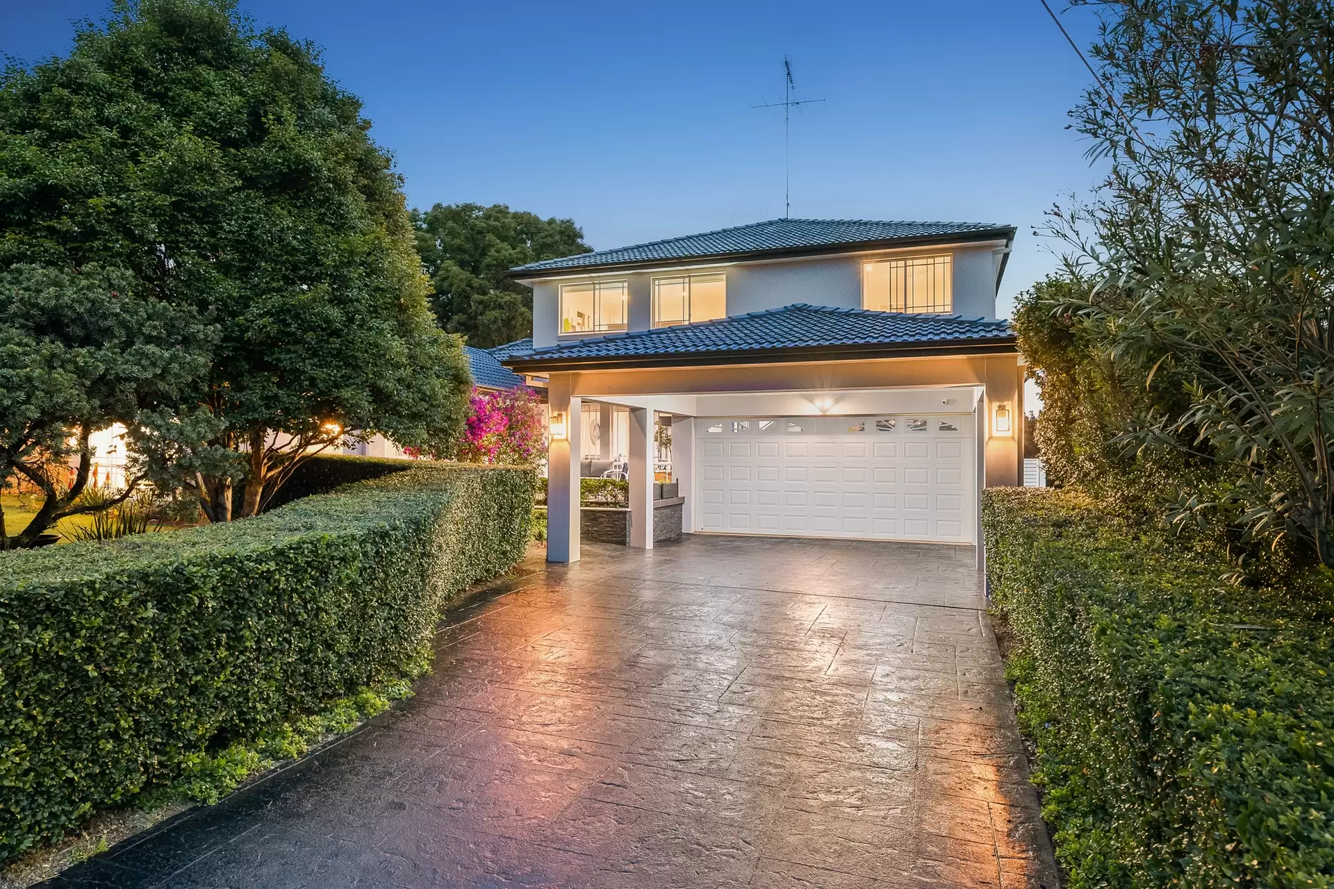 12 Gabrielle Avenue, Baulkham Hills Auction by Richard Matthews Real Estate - image 4