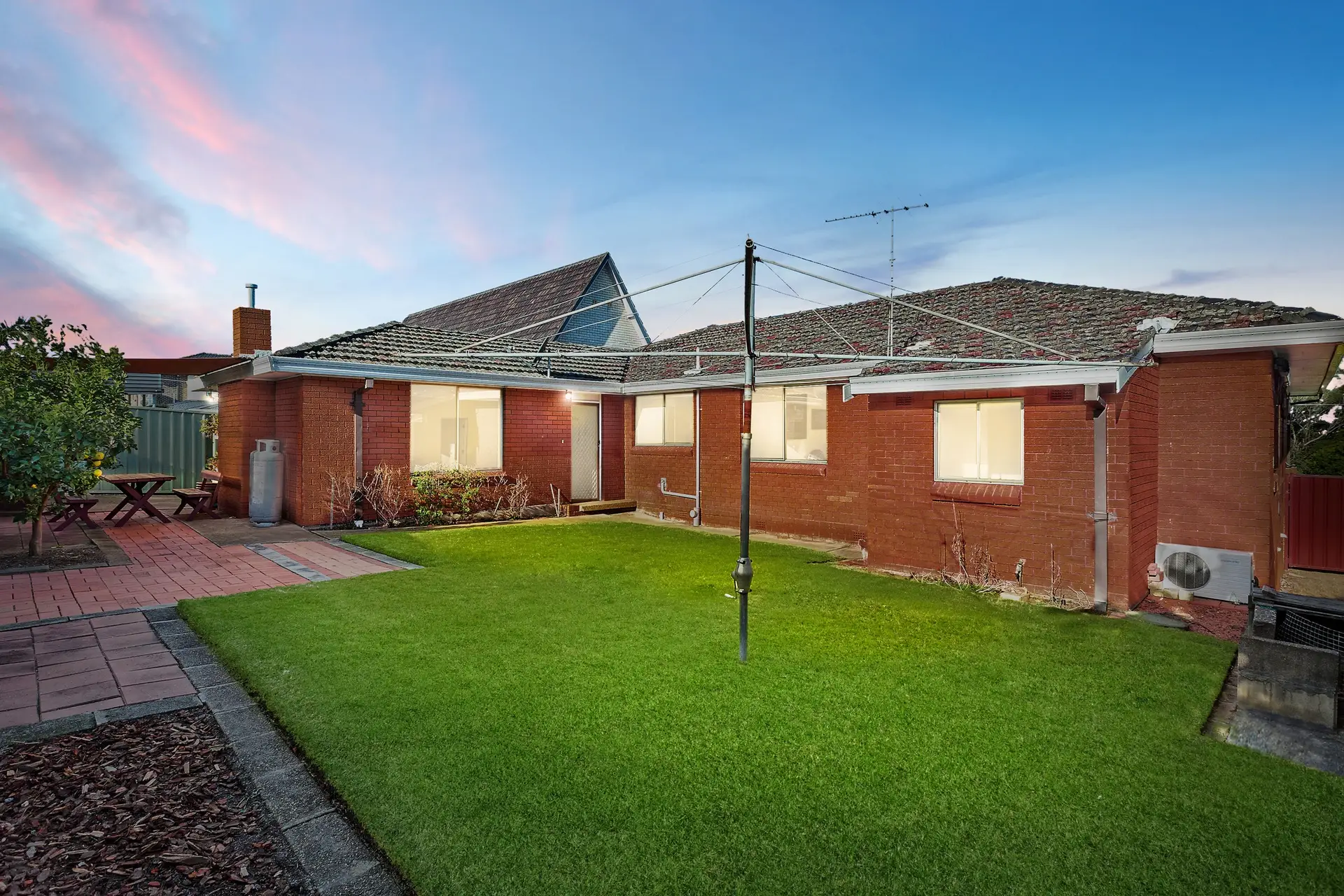 15 Talinga Avenue, Georges Hall Sold by Richard Matthews Real Estate - image 6
