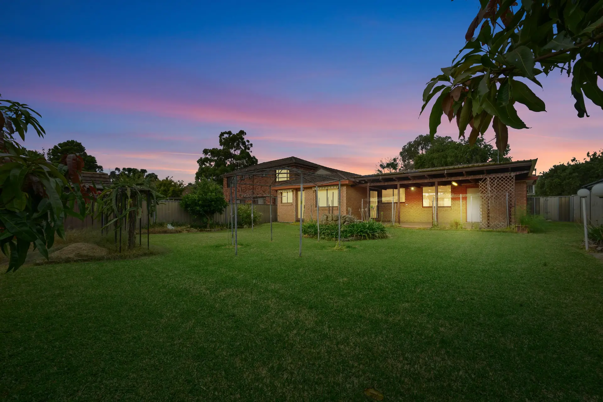 27 Ernest Avenue, Chipping Norton Sold by Richard Matthews Real Estate - image 5