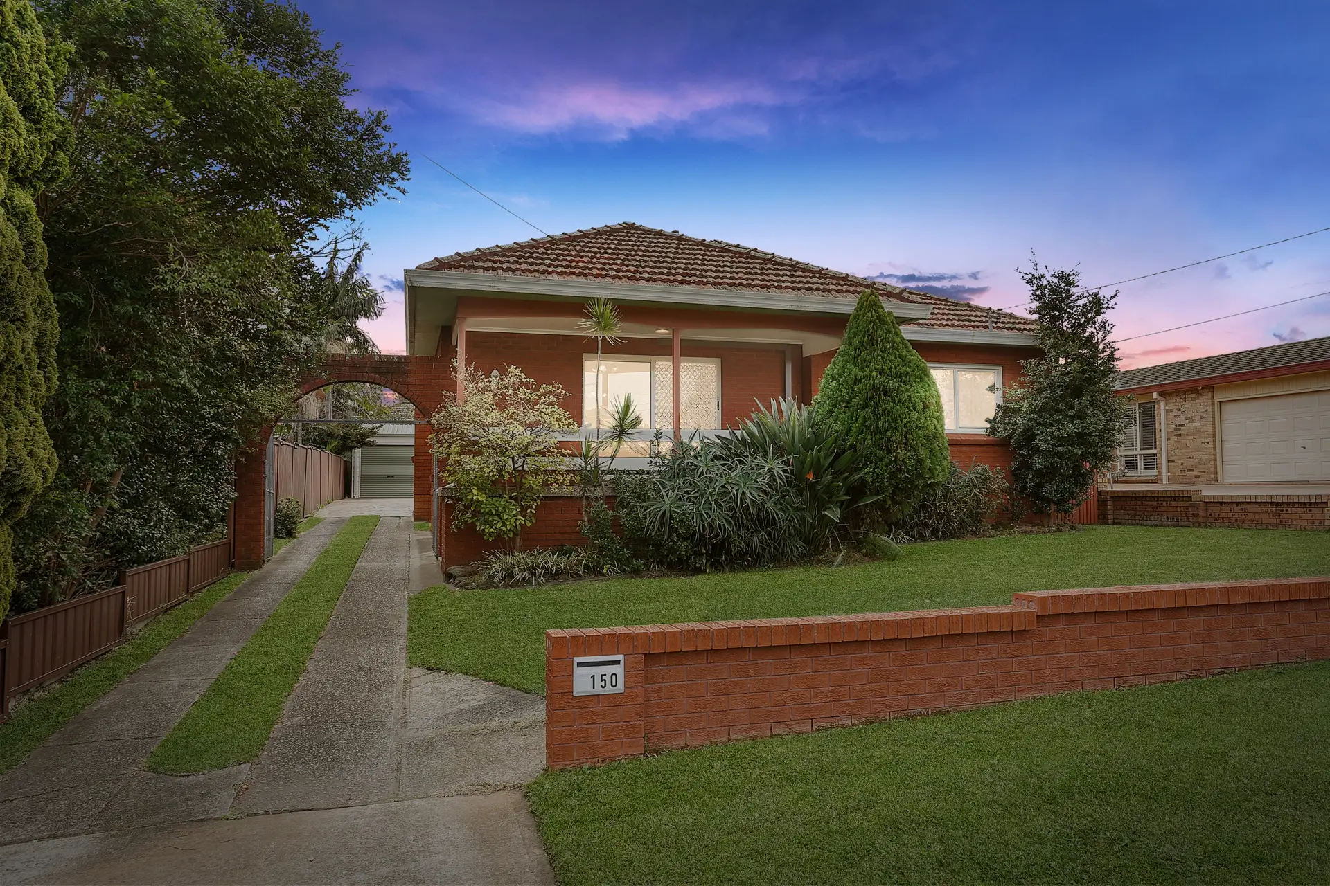 150 Flinders Road, Georges Hall Sold by Richard Matthews Real Estate - image 1