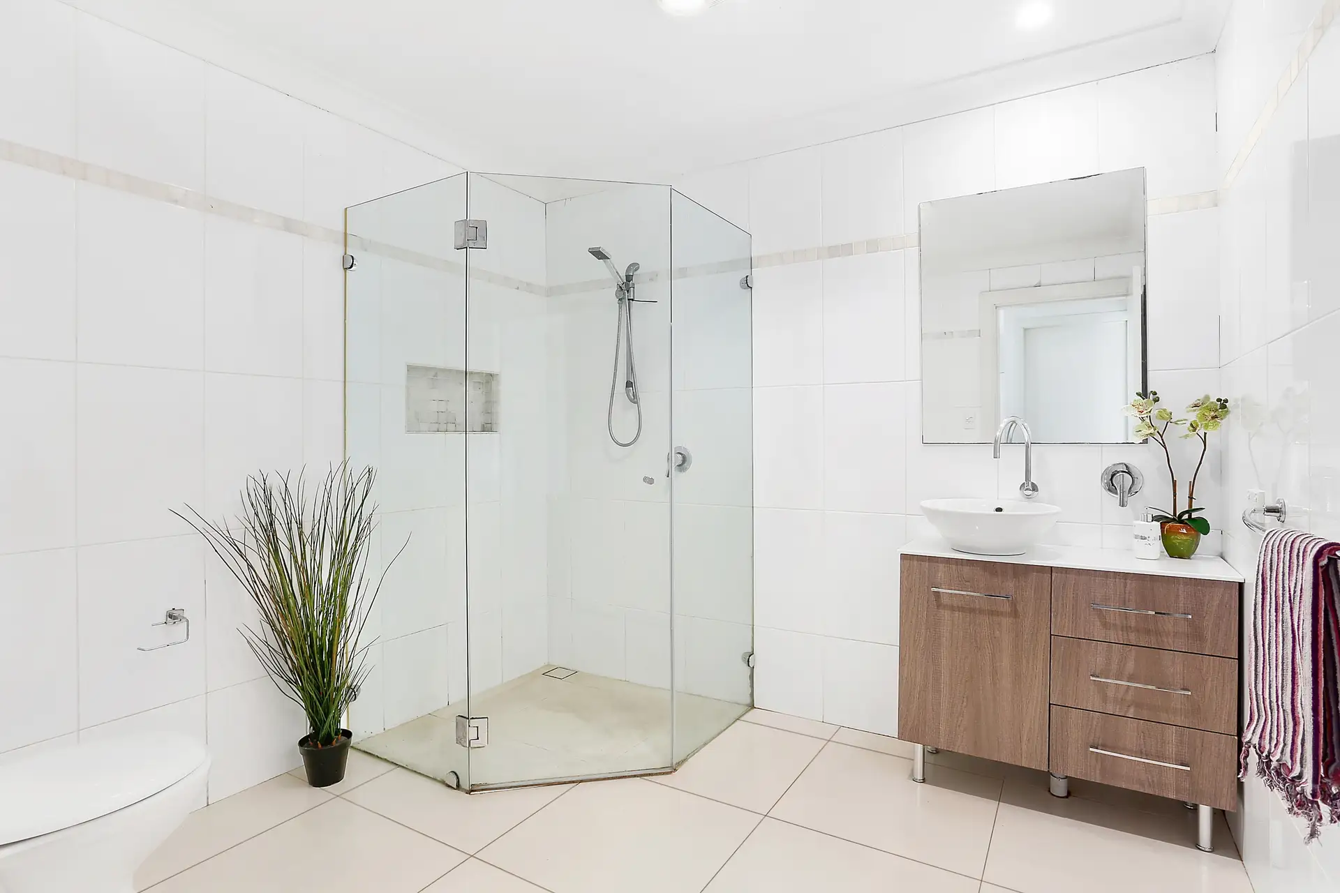 132 Rex Road, Georges Hall Sold by Richard Matthews Real Estate - image 6
