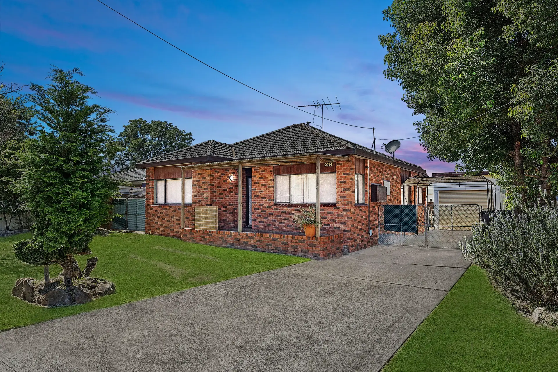 29 Haig Avenue, Georges Hall Sold by Richard Matthews Real Estate - image 1